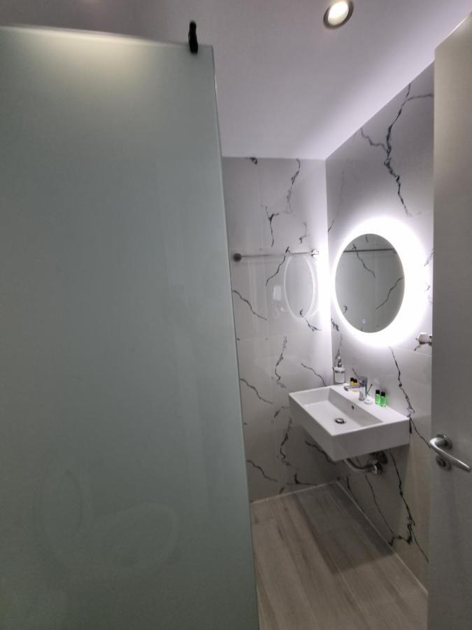 White Villa Пермети Экстерьер фото