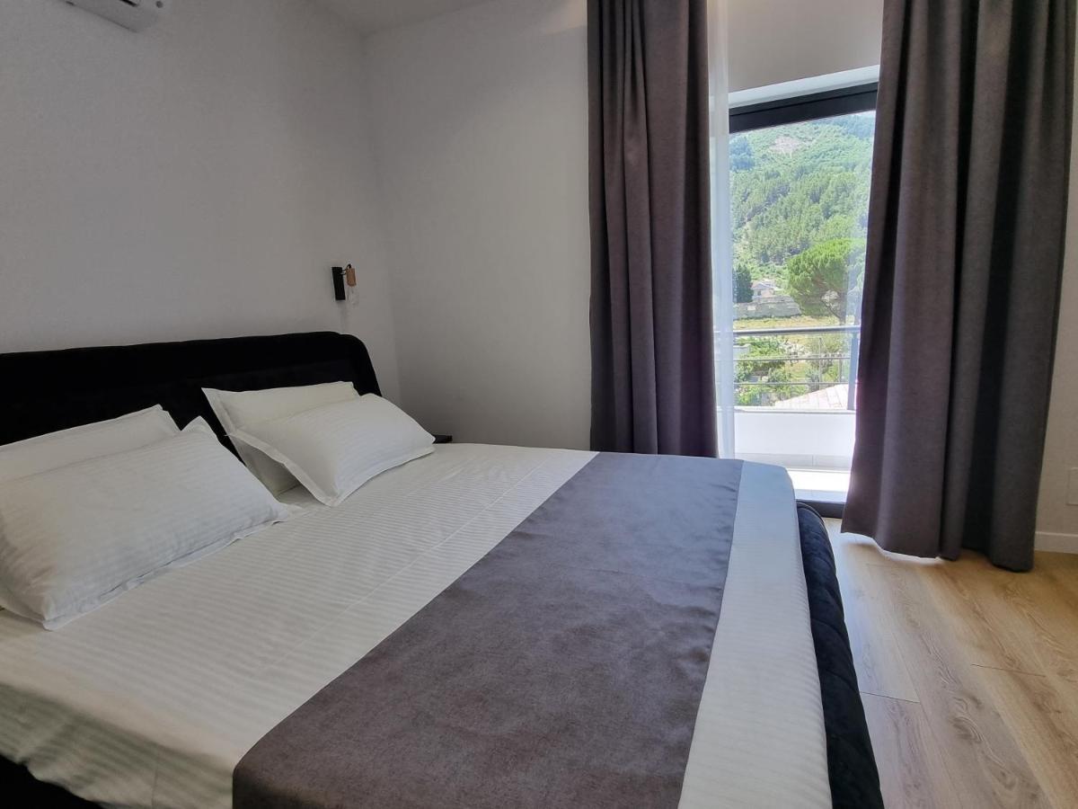 White Villa Пермети Экстерьер фото