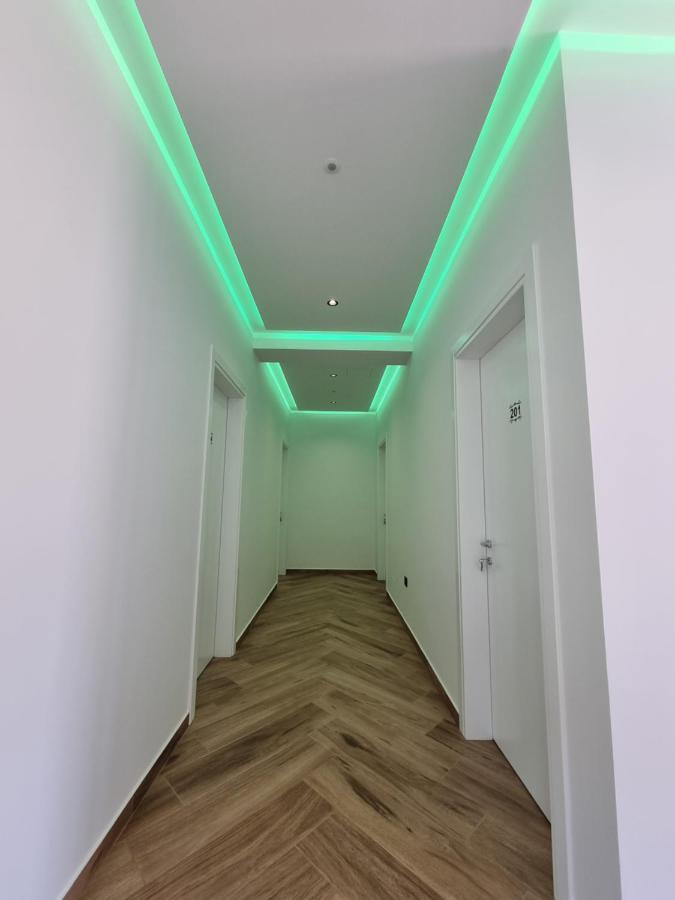 White Villa Пермети Экстерьер фото