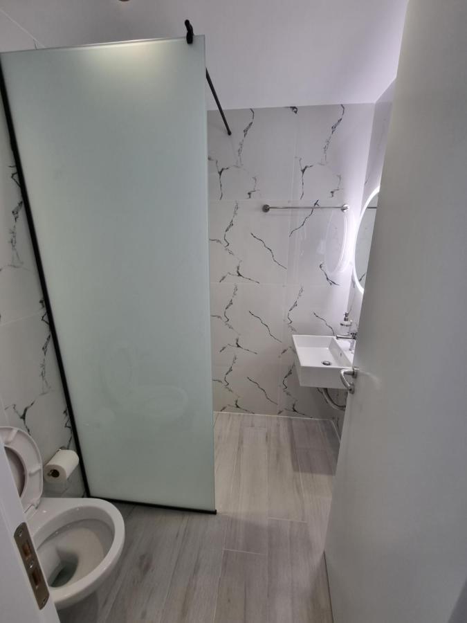 White Villa Пермети Экстерьер фото